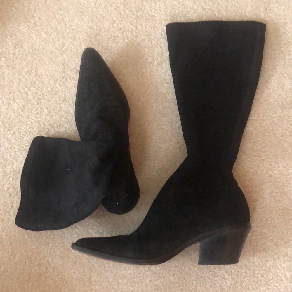 Donald Pliner black boots